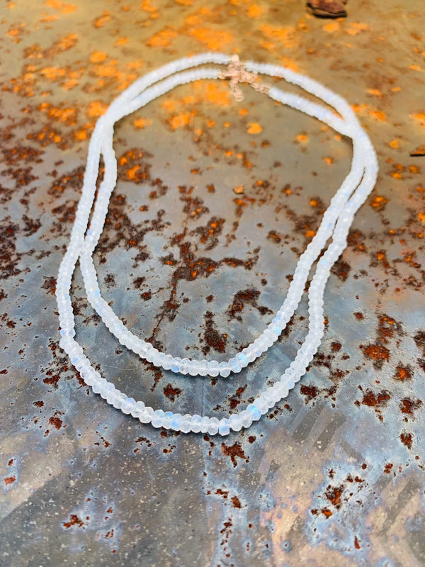 Nzuri Necklace in Moonstone and Gold