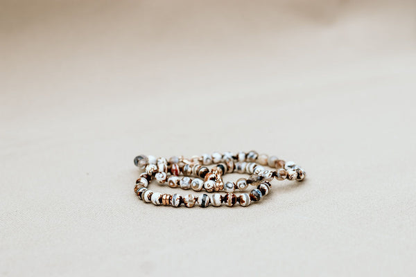 Bracelet in Tibetan Prayer Beads and Gold
