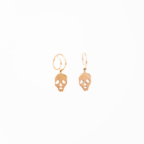 Flat Skull Earrings in Gold